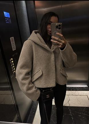 Бежева вовняна тепла куртка бомбер пальто zara з вовною стиль loro piana