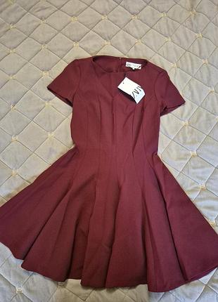 Коротка жіноча сукня zara бордова xs