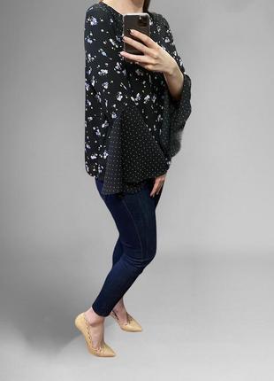 Женственная блуза с расклешенными рукавами в цветочный принт2 фото