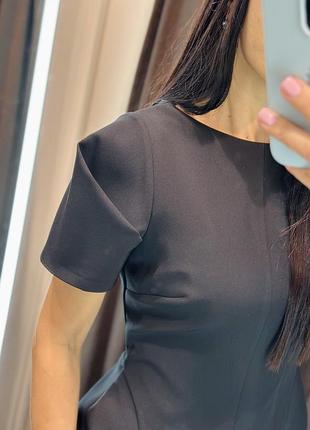 Коротка чорна сукня zara