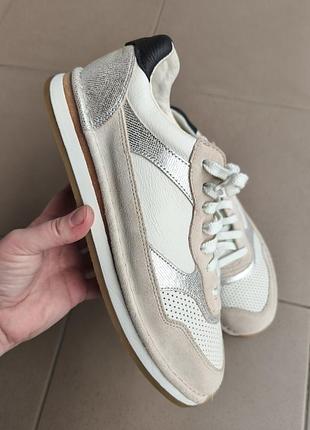 Шкіряні кросівки clarks
