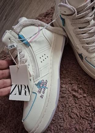 Високі дитячі черевики zara  з принтом 7