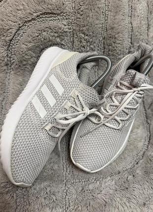 Кросівки adidas 39 р.( уст 24.5 см