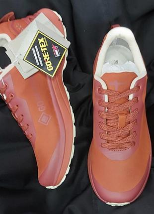 Кросівки жіночі натуральна шкіра gore-tex помаранчеві