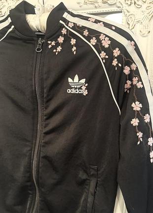 Кофта adidas з вишивкою сакура 5