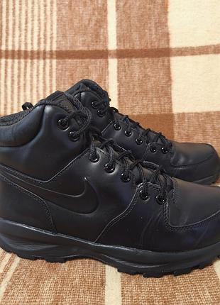 Ботинки ботинки nike acg manoa