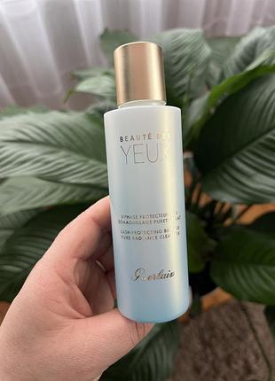 Засіб для зняття макіяжу з очей та захисту вій guerlain beauté des yeux lash-protecting biphase pure radiance cleanser