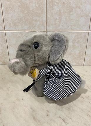 М'яка іграшка plush & company слоненя в сукні сіра