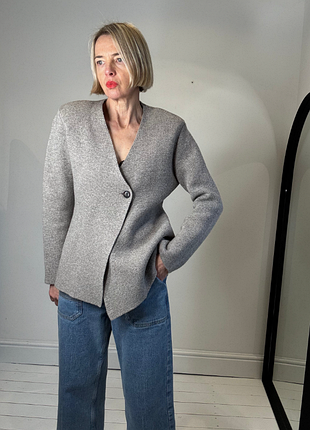 Шерстяной трикотажный блейзер zara l