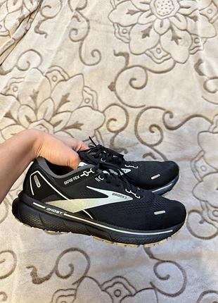 Кросівки brooks 8