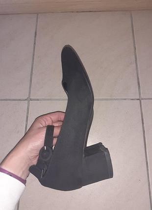 Продам туфлі 4