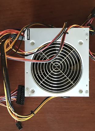 Блок питания chieftec iarena 450w (gpa-450s8)