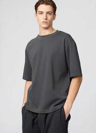 Футболка чоловіча uniqlo airism oversized оверсайз розмір м темно-сіра