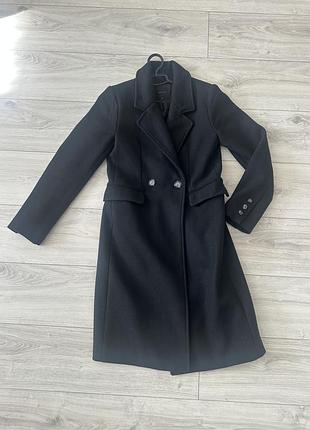 Пальто жіноче zara чорне двобортне