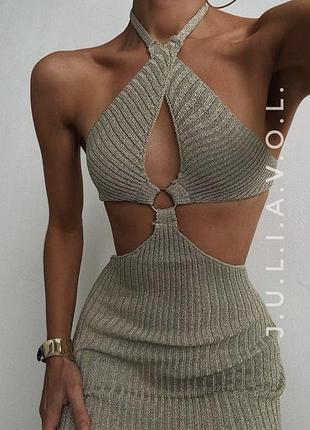 Коротка жіноча сукня золотистого кольору з люрексом xs