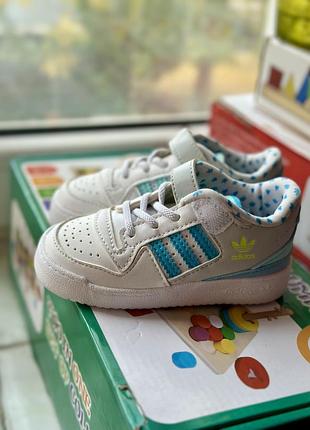 Дитячі кросівки adidas