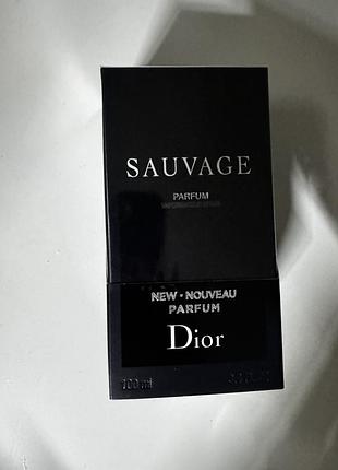 Парфумована вода для чоловіків dior sauvage new