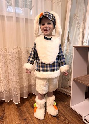 Карнавальний костюм кролика дитячий у клітинку зі штучним хутром