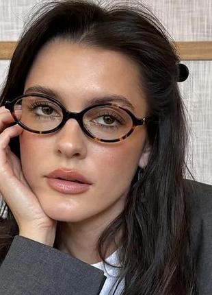 Окуляри miu miu овальні чорні з черепаховим принтом та футляром