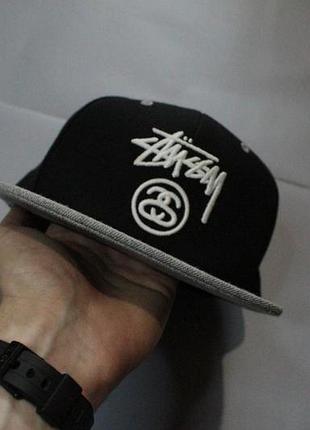 Кепка снепбек stussy stock ss link snapback cap (black / grey)