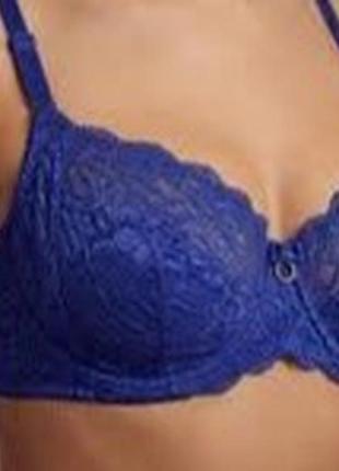 Синій мереживний бюстгальтер від преміального бренду hunkemöller 85e