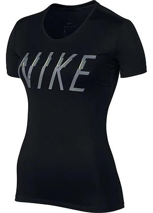 Гарна футболка nike