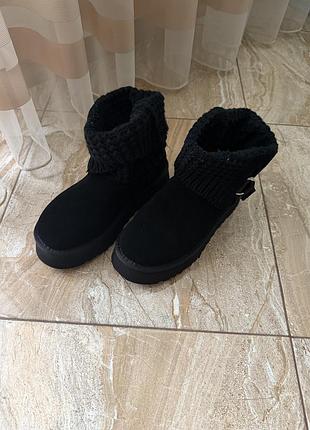 Уггі жіночі ugg чорні замшеві на платформі