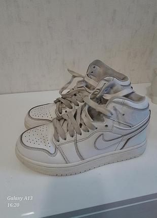 Кросівки nike високі білі