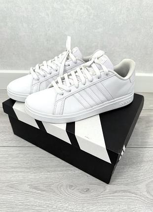 Кросівки жіночі adidas 38р.