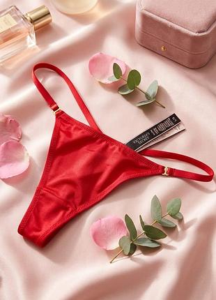 Трусики стринги victoria's secret червоні