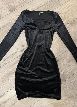 Коротка сукня h&m divided чорна оксамитова міні