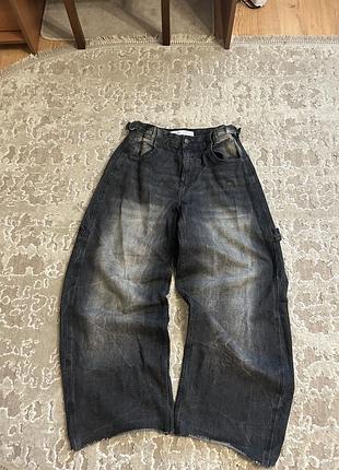 Джинси жіночі bershka baggy чорні з потертостями