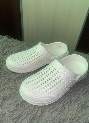 Крокси crocs білі 39 р нові