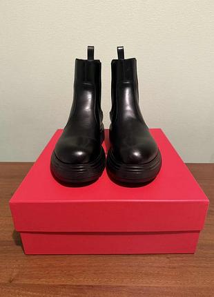Кожаные челси ferragamo dollie 39 оригинал