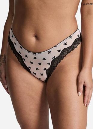 Трусики жіночі victoria's secret мереживні з принтом бантиків
