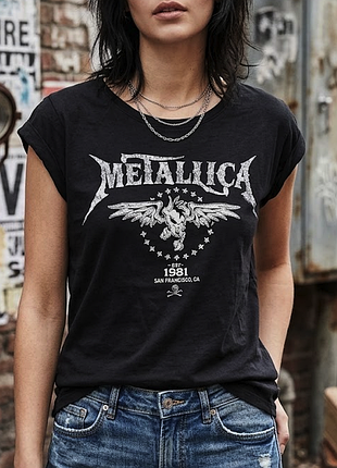 Футболка жіноча metallica чорна, розмір m