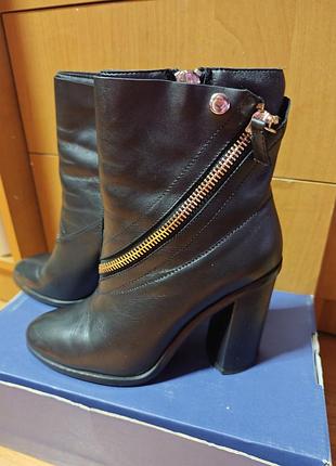 Ботильйони жіночі preppy чорні шкіряні 39 розмір