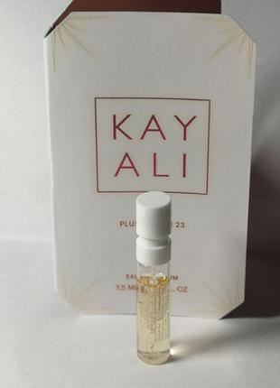 Kayali eden plush pear 23 парфумована вода, 1,5 мл
