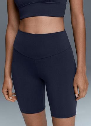 Oysho sport спортивные шорты велосипедки