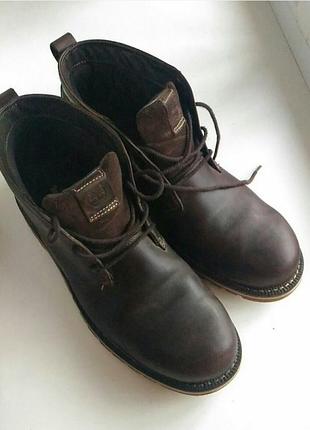 Черевики чоловічі timberland коричневі шкіряні середні на шнурівці


чоловічі черевики timberland