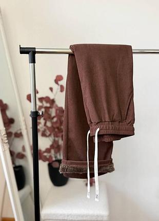 Прямі вельветові брюки з хутром 🤎