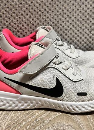 Оригінальні дитячі кросівки nike revolution 28,5 розмір 18 см