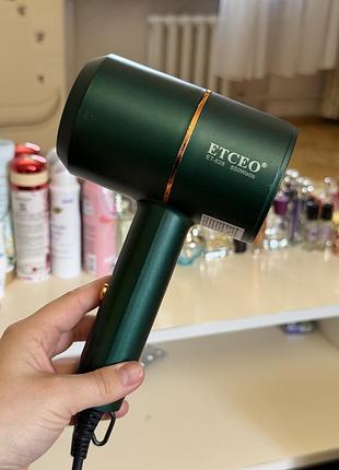 Фен+ вирівнювач для волосся 350 грн