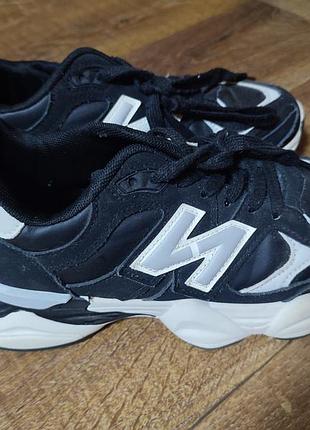 Кросівки жіночі new balance чорно-білі на платформі
