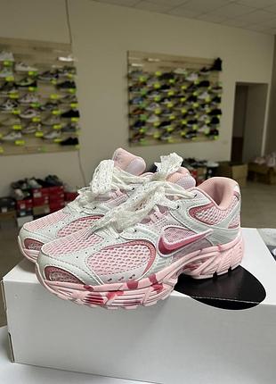 Кросівки жіночі nike v2k run рожеві