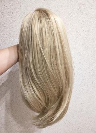 Новый красивый парик блонд каскад