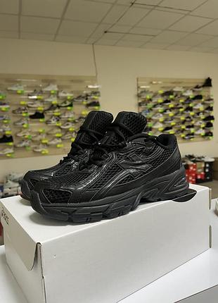 Кросівки унісекс new balance 740 чорні 40 розмір 25,5 см