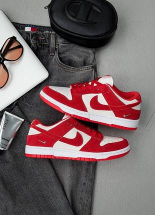 Sb dunk light crimson