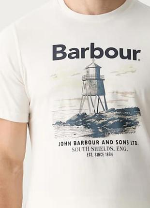 Оригінальна біла футболка barbour з графічним логотипом