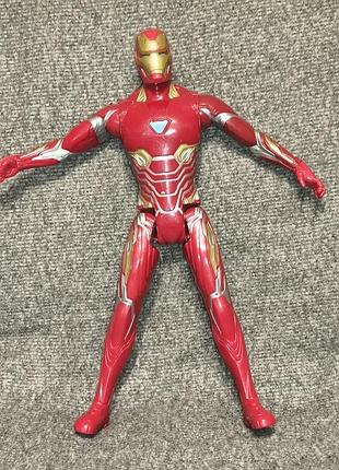 Оригінальна фігурка iron man (залізна людина) заввишки 30 см (12 дюймів) серії titan hero від всесвітньо відомого бренду hasbro.